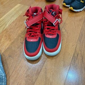 Nike 10 man  Red and Black High-Top Sneakers😍😍